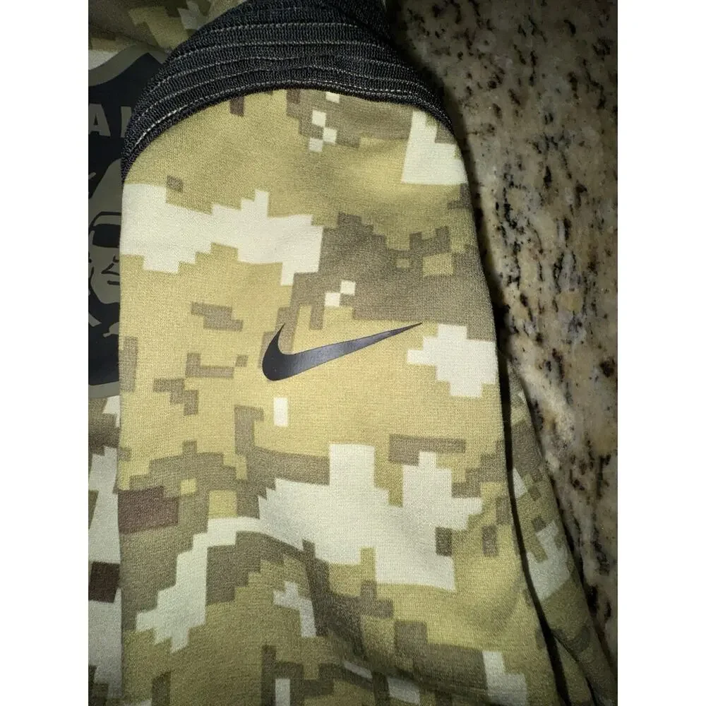 Nike NFL Salute To Service Green Camo Las Vegas Raiders Hoodie Boys 10/12 Medium